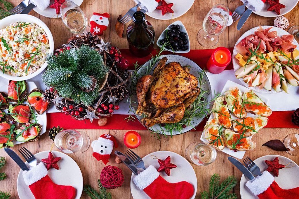 Le 10 ricette natalizie italiane più amate, capolavori gastronomici che incarnano lo spirito e il gusto delle festività in Italia.
